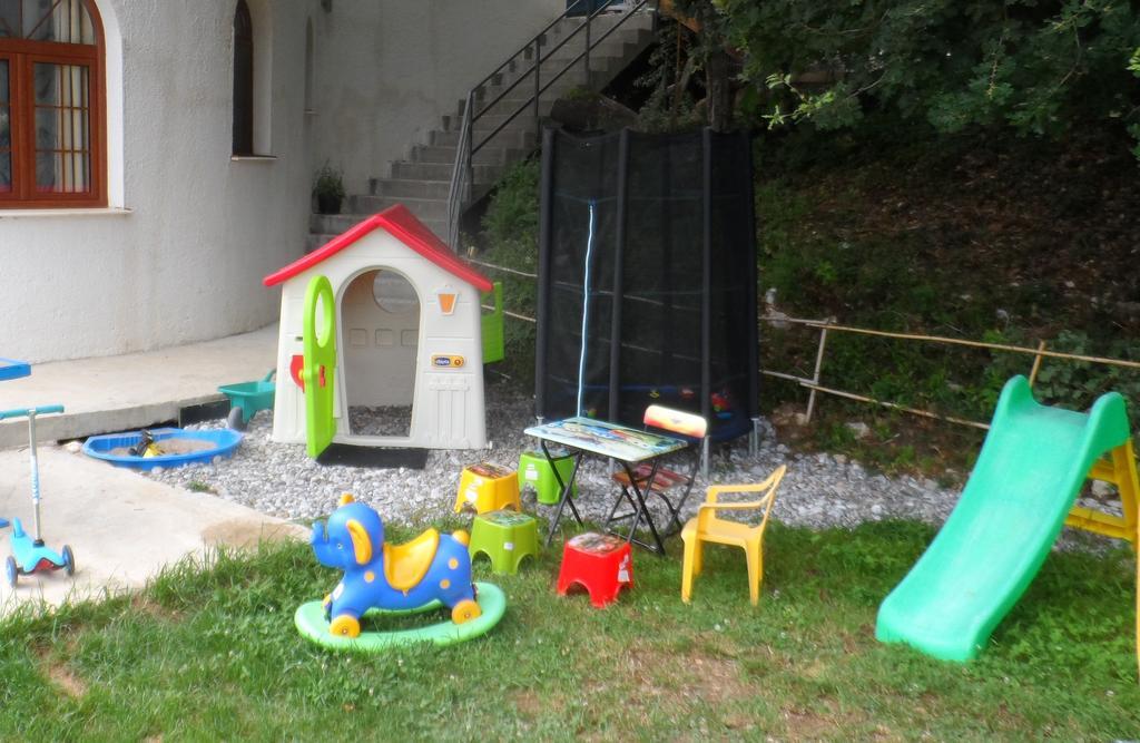 Pataki Guesthouse Petrovac na moru Exterior foto