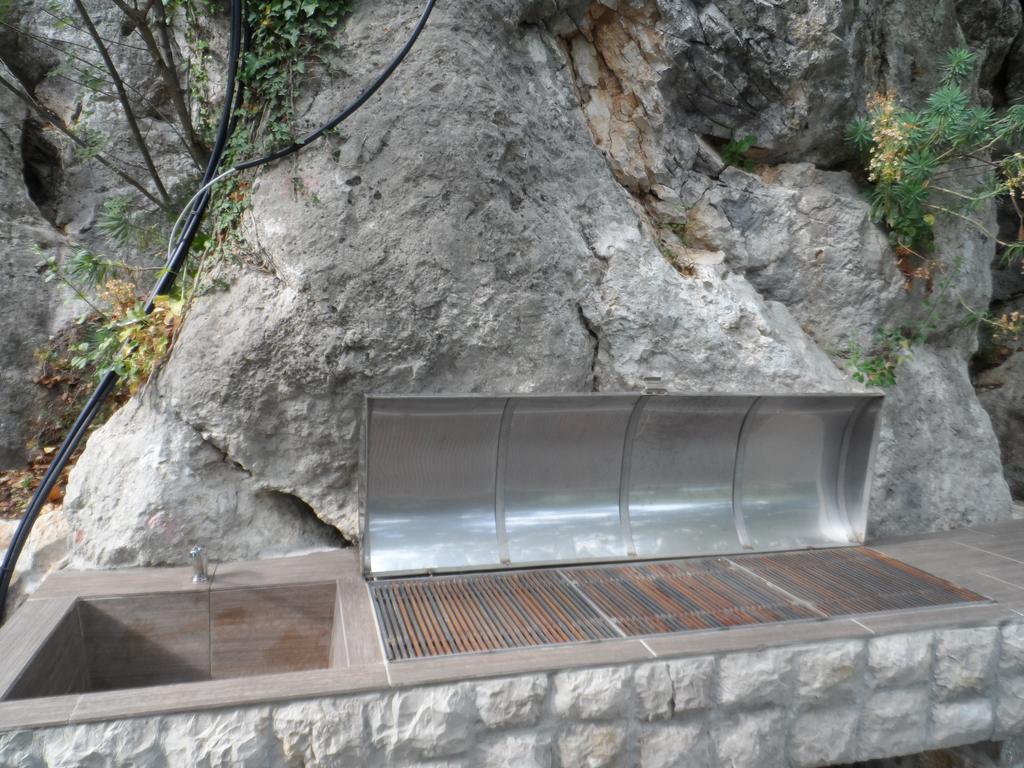 Pataki Guesthouse Petrovac na moru Exterior foto