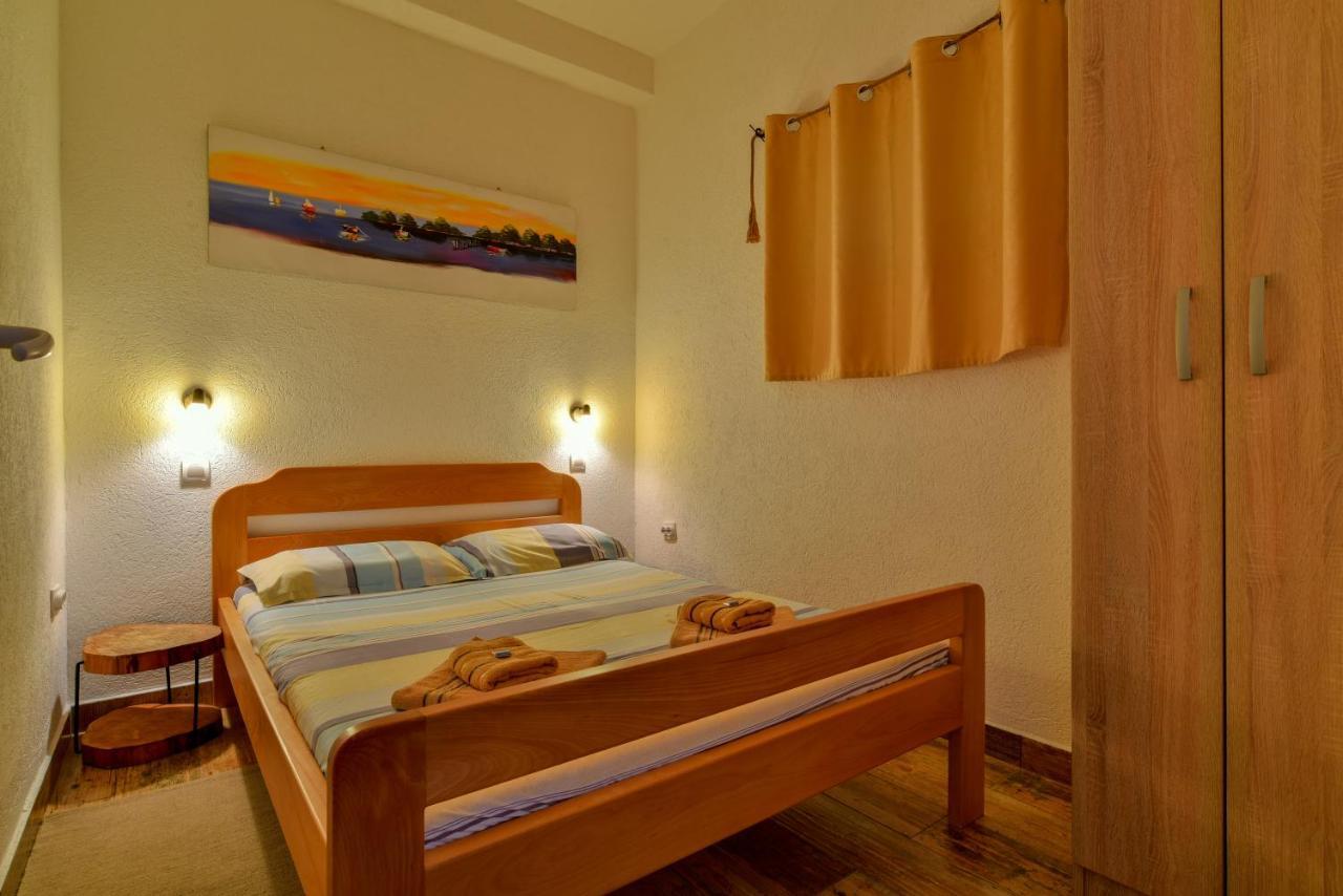 Pataki Guesthouse Petrovac na moru Zimmer foto